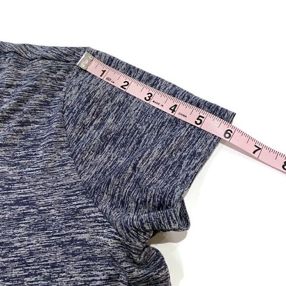 Under Armour V Neck Short Sleeve Tee Activewear Top Blue Gray Women’s S - Picture 9 of 9